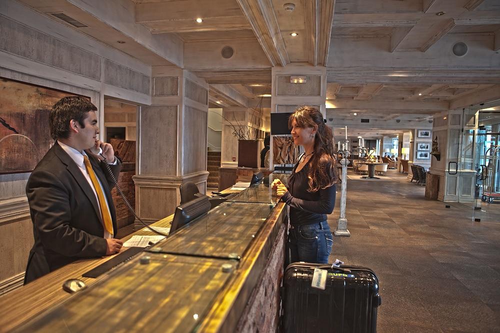 Hotel Costaustralis Puerto Natales Buitenkant foto