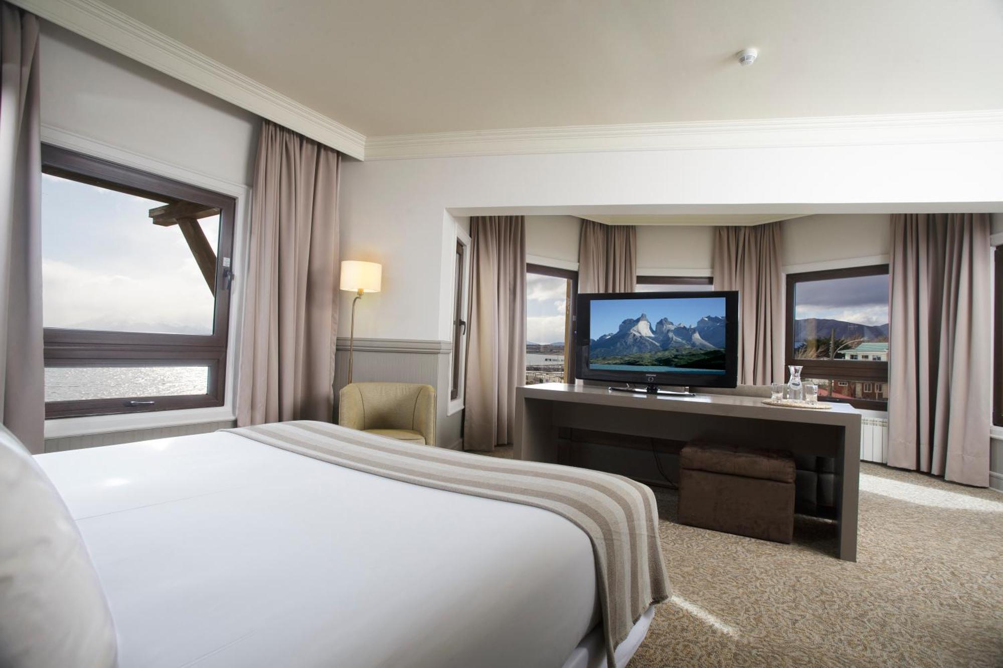 Hotel Costaustralis Puerto Natales Buitenkant foto