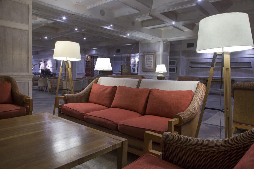 Hotel Costaustralis Puerto Natales Buitenkant foto